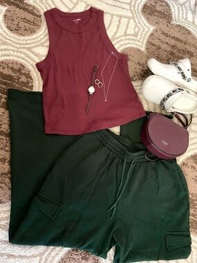 Dark green cargo sweat shirt pants